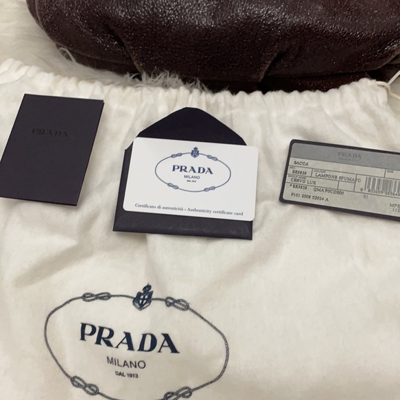 Prada purse used very clean in good condition sell as is - Picture 3 of 8